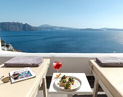 Santorini Secret Suites & Spa