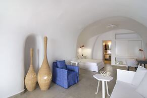 Santorini Secret Suites & Spa