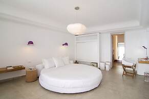 Santorini Secret Suites & Spa