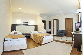 Aureliu Hotel