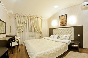 Aureliu Hotel