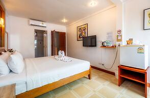 The Expat Hotel