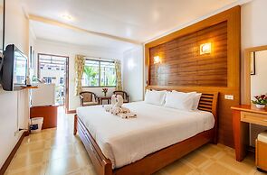 The Expat Hotel