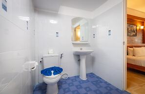 The Expat Hotel