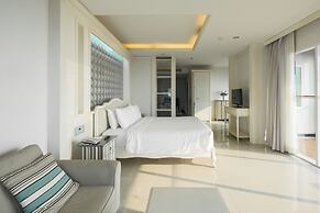 Welcome World Beachfront Resort