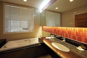 Welcome World Beachfront Resort