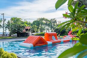 Welcome World Beachfront Resort