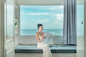 Welcome World Beachfront Resort