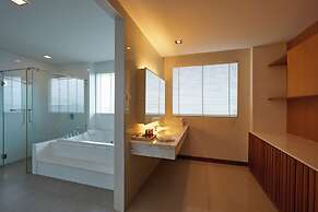 Welcome World Beachfront Resort