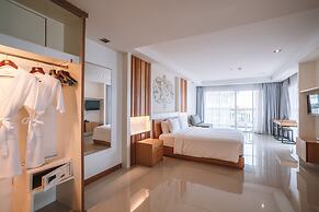 Welcome World Beachfront Resort