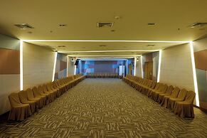 Welcome World Beachfront Resort