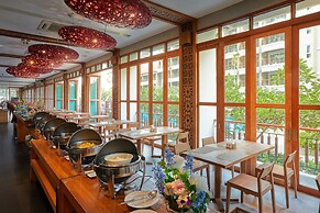 Welcome World Beachfront Resort