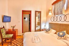 Luxury Riad Mounia