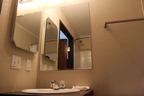 Shale Lodge Three Rivers