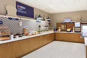 Holiday Inn Express & Suites Southport - Oak Island Area by IHG