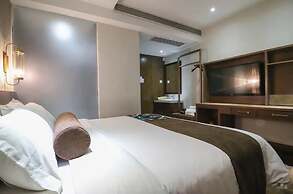 James Joyce Coffetel Tianhebei