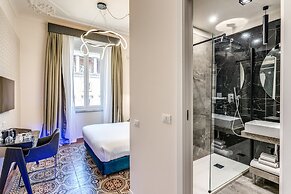 Arenula Suites