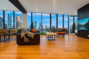 Aura on Flinders Serviced Apartments