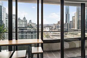 Aura on Flinders Serviced Apartments