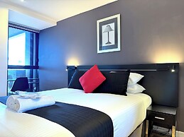 Aura on Flinders Serviced Apartments