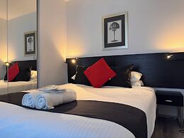 Aura on Flinders Serviced Apartments