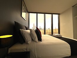 Aura on Flinders Serviced Apartments
