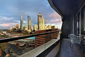 Aura on Flinders Serviced Apartments