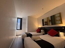 Aura on Flinders Serviced Apartments
