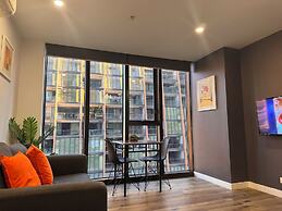 Aura on Flinders Serviced Apartments