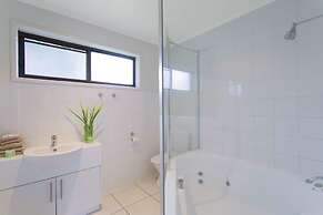 Best Western Colonial Village Motel