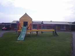 Best Western Colonial Village Motel