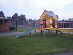 Best Western Colonial Village Motel