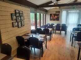 Minniborgir Cottages & Restaurant