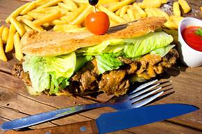 Minniborgir Cottages & Restaurant