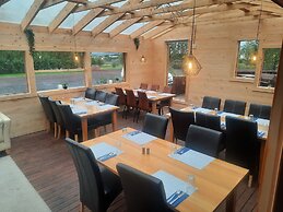 Minniborgir Cottages & Restaurant