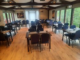 Minniborgir Cottages & Restaurant