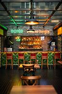 Boris Hotel