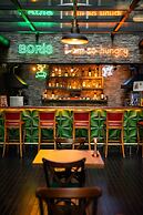 Boris Hotel