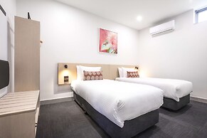 Nightcap at Ferntree Gully Hotel Motel