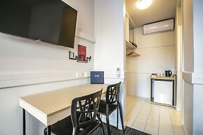 Nightcap at Matthew Flinders Hotel