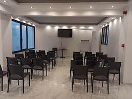 Amphitryon City Hotel