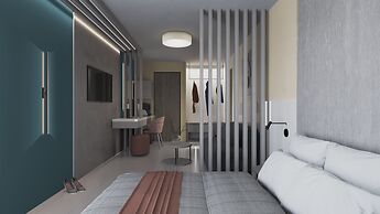 Amphitryon City Hotel