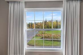 Clearwater Lakeshore Motel