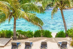 Moana Sands Beachfront Villas