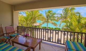 Moana Sands Beachfront Villas