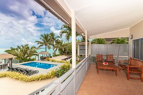 Moana Sands Beachfront Villas