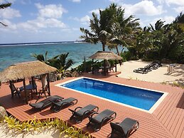 Moana Sands Beachfront Villas