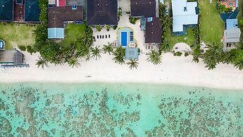 Moana Sands Beachfront Villas