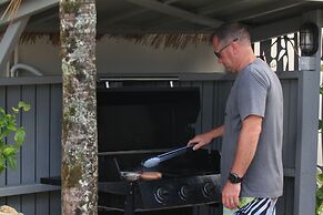 Moana Sands Beachfront Villas