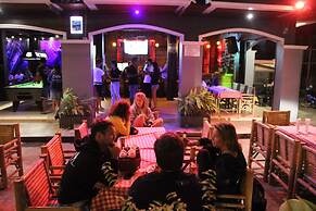 Asia Blue The Tavern Hacienda - Hostel
